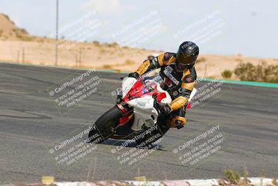 media/Oct-15-2022-TrackXperience (Sat) [[8f70b8b0be]]/Group 2/session 4 turn 1/